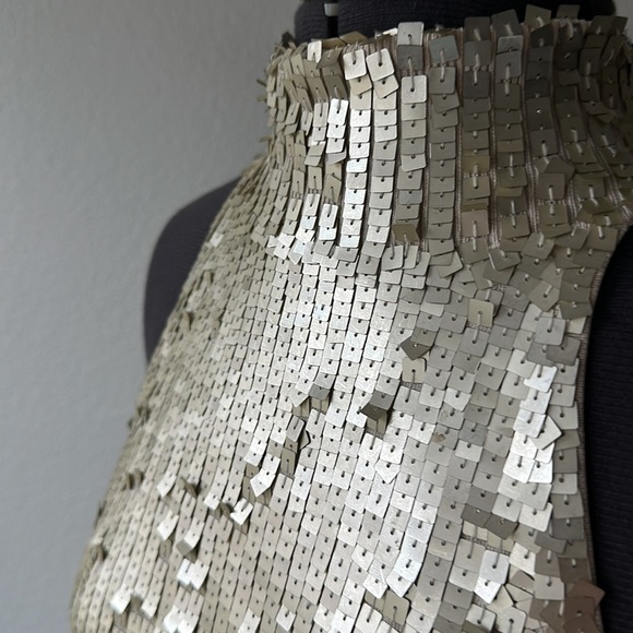 White House Black Market top gold sequined dressy formal size Medium sleeveless - Picture 6 of 9